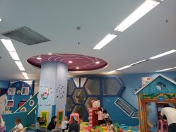 -孩子王童乐园(西安盛龙店)