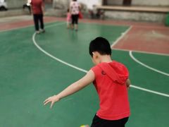 -悦动体能篮球羽毛球网球(三里河店)