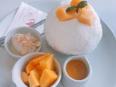 芒果雪冰-Cheevit Cheeva(Sirimangkalajarn)