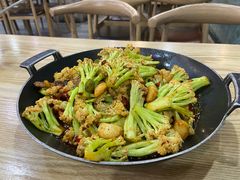 -乔家小院•本地小海鲜•非遗驴肉(万年泉路店)