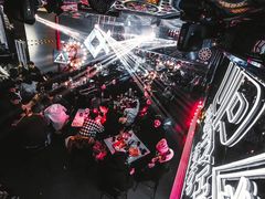 -UP嘻哈酒吧(粉巢店)