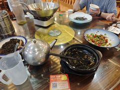 -老唐三下锅 ·张家界地标美食(溪布街店)
