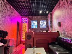 -白兔子密室(长寿路店)