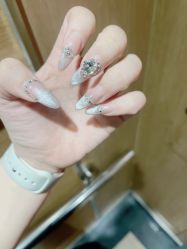 -晨·艺美甲美睫
