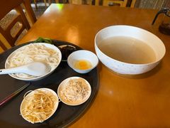 -云南邨民族风味