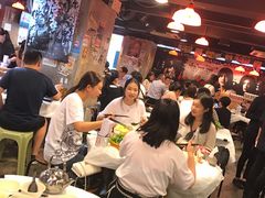 -鲜入围煮花胶鸡海鲜火锅