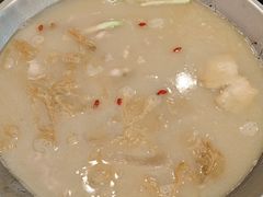 -老来福·非遗酸汤兔(凯旋路店)