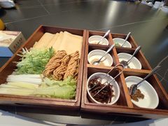 -五谷丰登农家院·地道胶东菜·海鲜烧烤(威海店)
