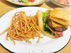 -HELLO 27 意面·沙拉·帕尼尼