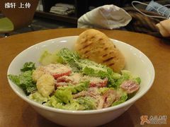 恺撒色拉-榖屋house of flour(张江首店)