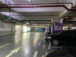 从这个门直接搭电梯上6楼-3AM HAIR SALON烫发染发接发