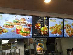 -麦当劳(郑州银基店)