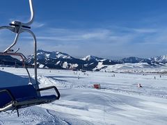 -丝绸之路山地度假区滑雪场