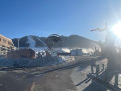 -丝绸之路山地度假区滑雪场