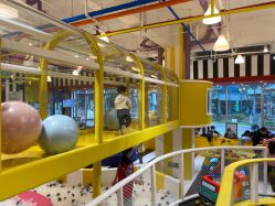 -泛尼尼儿童乐园(文化广场店)