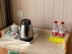 -维也纳酒店(成都春熙路李家沱地铁站店)