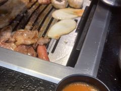 -臻牛烤肉
