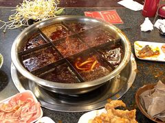 -邓莽子老火锅(中兴路总店)