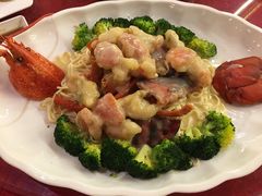 上汤伊面焗深海龙虾-迪拜七星酒店·京港酒楼