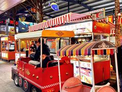 -三亚火车头万人海鲜广场