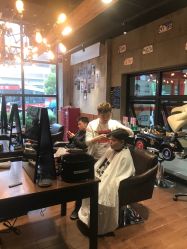 -PE SALON