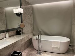 -上海宝华万豪酒店