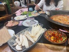 -重庆故事姊妹老火锅(财经学院店)