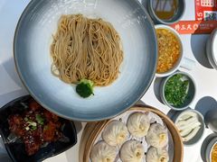 -馋三尺蟹粉小笼(人民广场店)