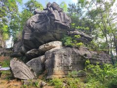 -梭布垭石林景区