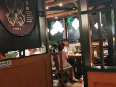 大堂-云海肴·汽锅鸡·云南菜(天山百盛优客店)