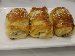 碳烧蜜汁叉烧酥-广州酒家(文昌总店)