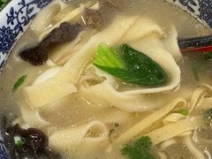 -凤齐羊肉烩面馆