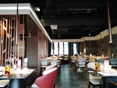 靠窗位-桂二老坛酸菜鱼(三街两巷店)