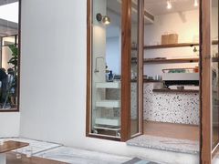 -Line 咖啡(石厦花园店)