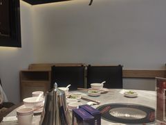 大堂-野山舂·贵州现舂酸汤牛肉(民生路店)