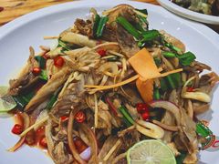 炝拌竹虫-老滇山寨•云南特色菜•地方菜•民族风情歌舞表演(金碧店)