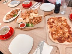 -必胜客(华南摩尔店)