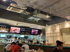 大堂-木屋烧烤(岗顶二店)