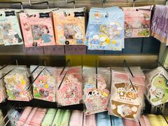 -城隍庙小礼品市场(福佑商厦福佑路店)