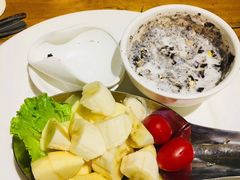 -拖板鞋咖啡旅行酒店(春熙路地铁站店)