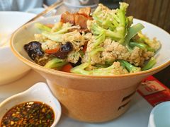 -乔家小院•非遗驴肉•本地小海鲜(滨河路店)