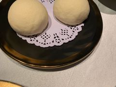 脆皮流沙包-皇朝会.经典传统粤菜(外滩店)