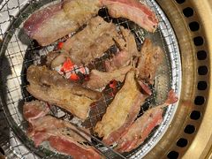 -山川小町·极番烧肉(新地假日广场店)