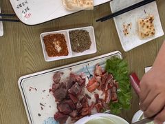 -乔家小院•本地小海鲜•非遗驴肉(万年泉路店)