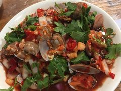 鲜椒叮叮兔-罗妈砂锅(四川成都奎星楼店)