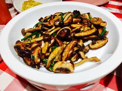 橄榄油炒三种蘑菇-西贝(枫蓝国际购物中心店)