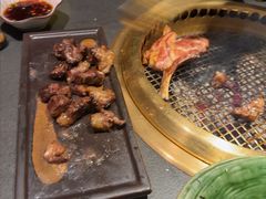 -铭牛烧肉·和牛海鲜自助(高新月牙湖店)