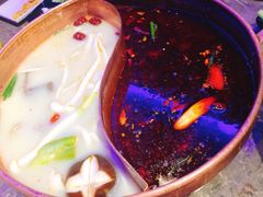 -三人行骨头王火锅(长寿店)