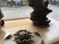 -耳语轻风专业采耳馆(古北花世界商业广场店)