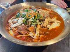 -张翻越·川渝冒菜·武汉黑鸭煲(城北万象城店)